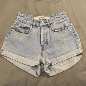 Brandy Melville shorts